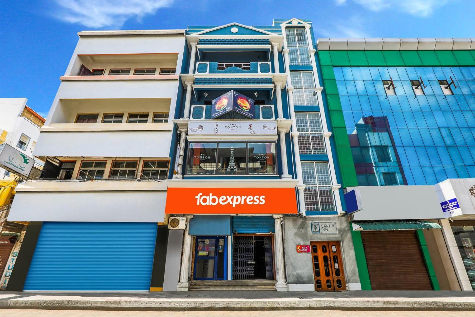 Fabexpress Santhi Inn - 500 Meters From Promenade Beach Pondicherry Luaran gambar