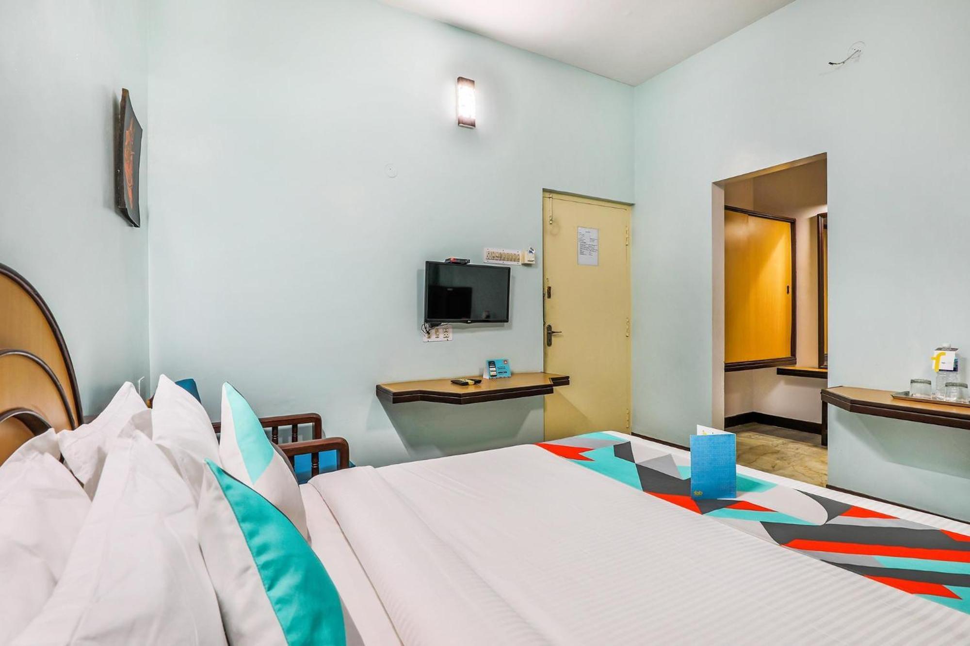 Fabexpress Santhi Inn - 500 Meters From Promenade Beach Pondicherry Luaran gambar